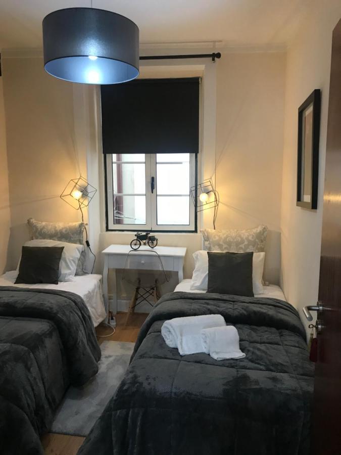 Miguel Torga Typical Apartment Coimbra Bagian luar foto